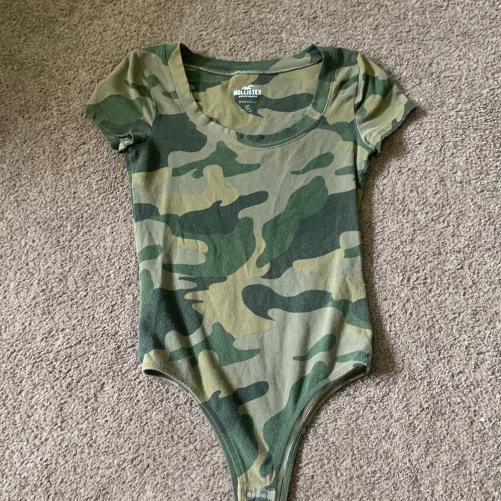 HOLLISTER camp body suit